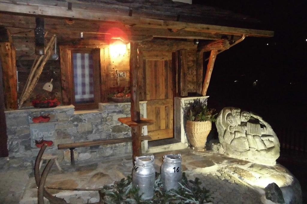 Maison Lazier Châtillon Exterior foto