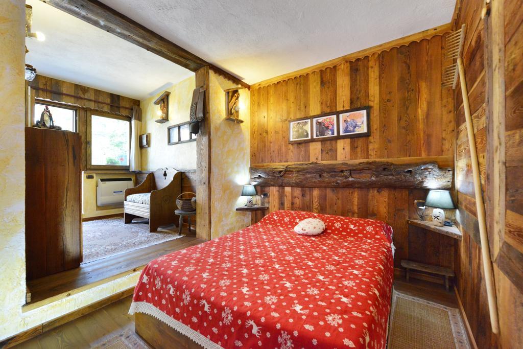 Maison Lazier Châtillon Habitación foto