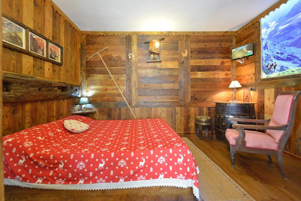 Maison Lazier Châtillon Habitación foto
